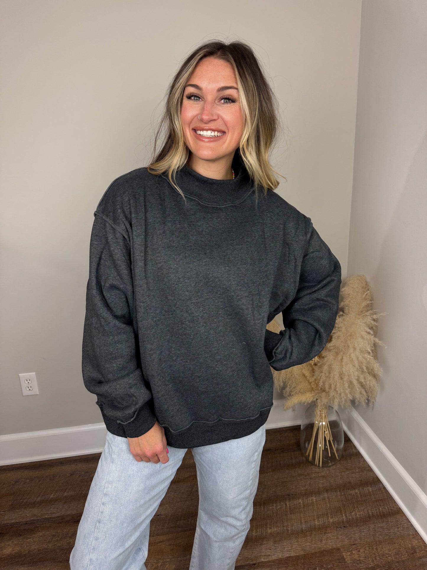 Salt Lake Mock Neck Sweatshirt | Charcoal