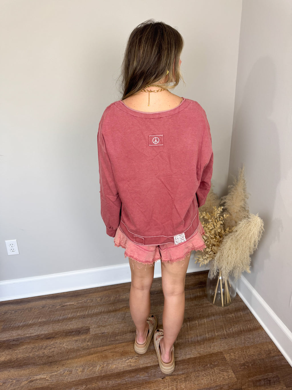 It Girl Pullover | Scarlet Red