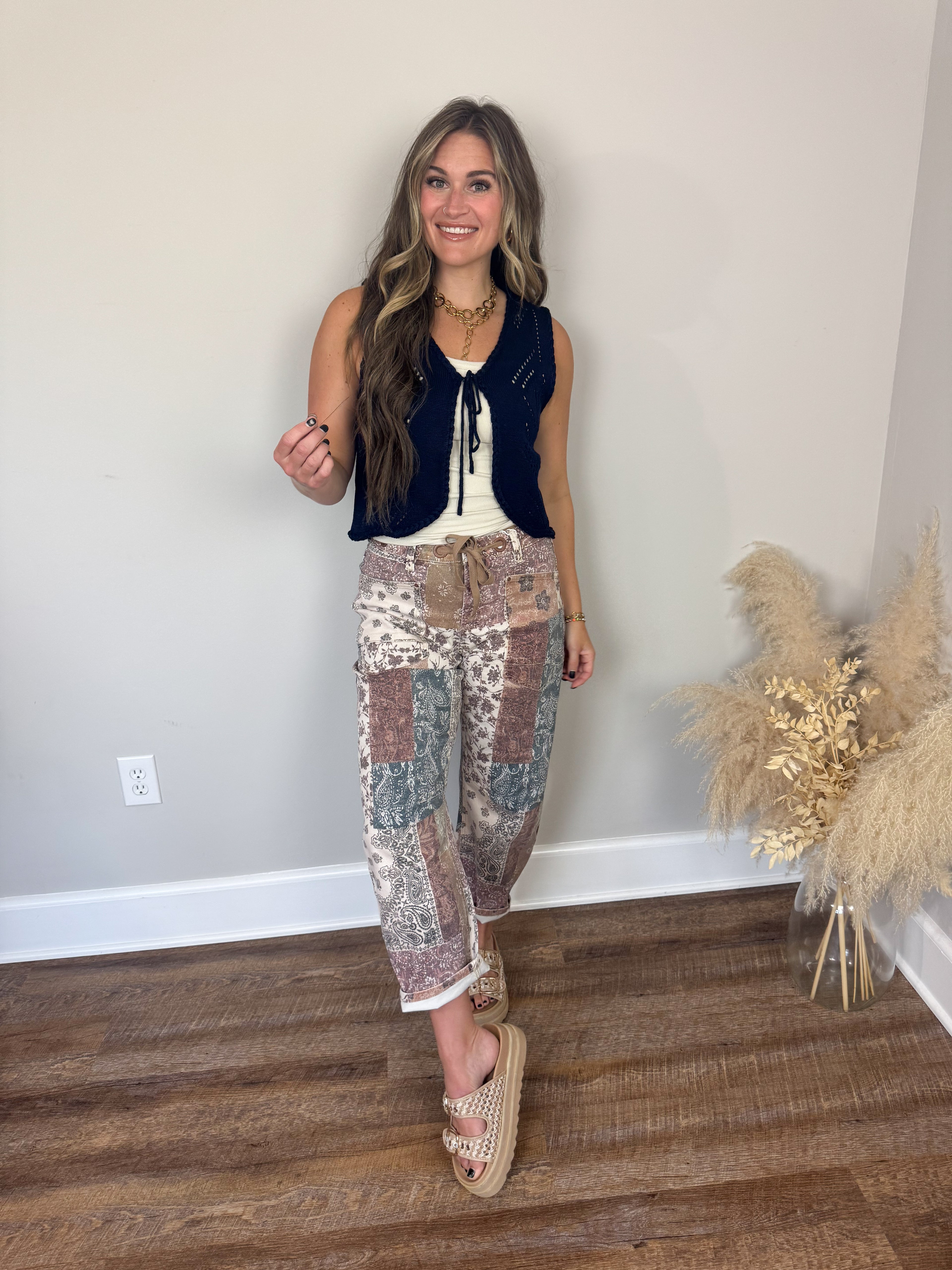 Willow Whisper Sweater Vest | Navy