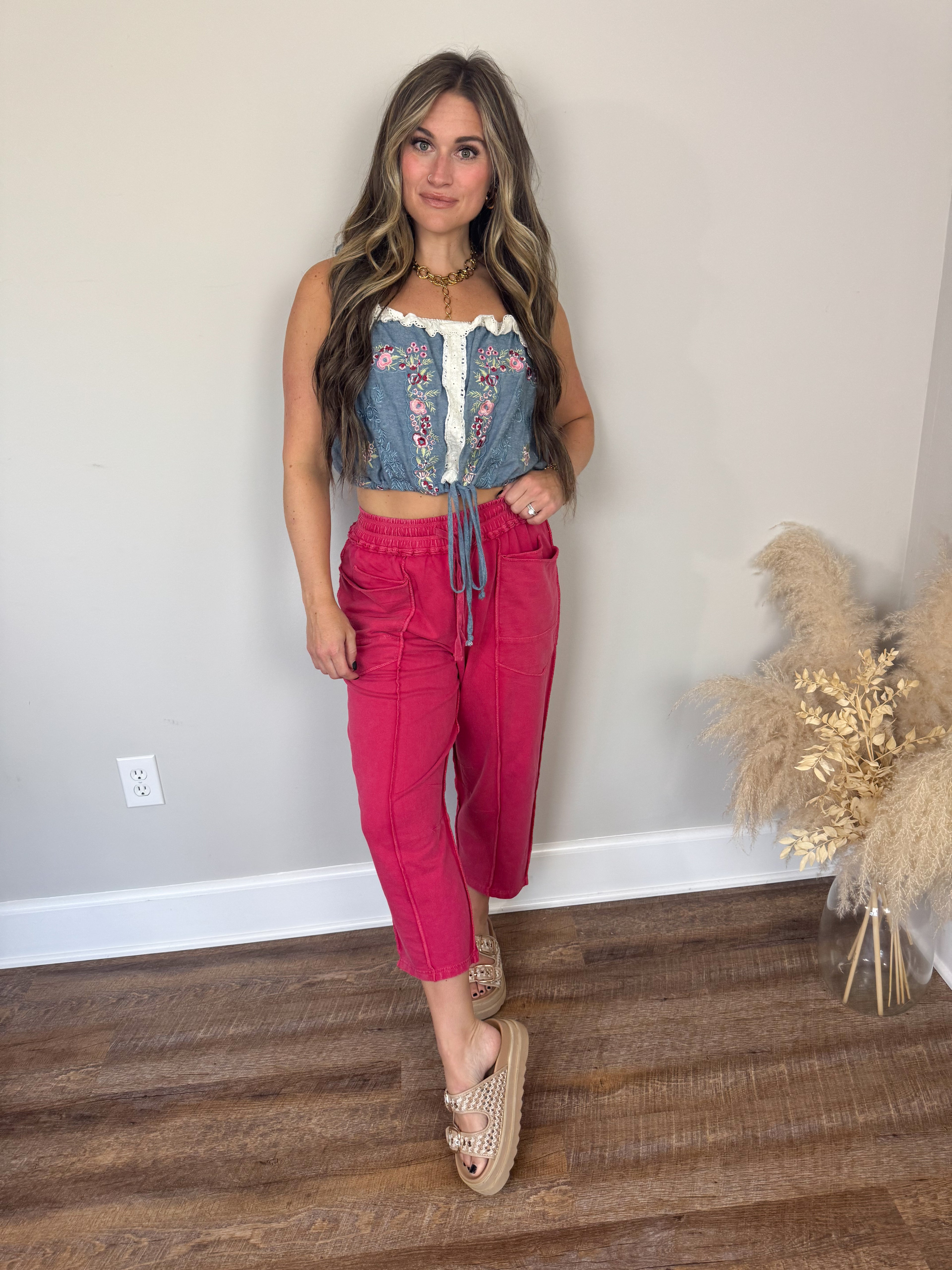 Twenty Five Barrel Pants | Red
