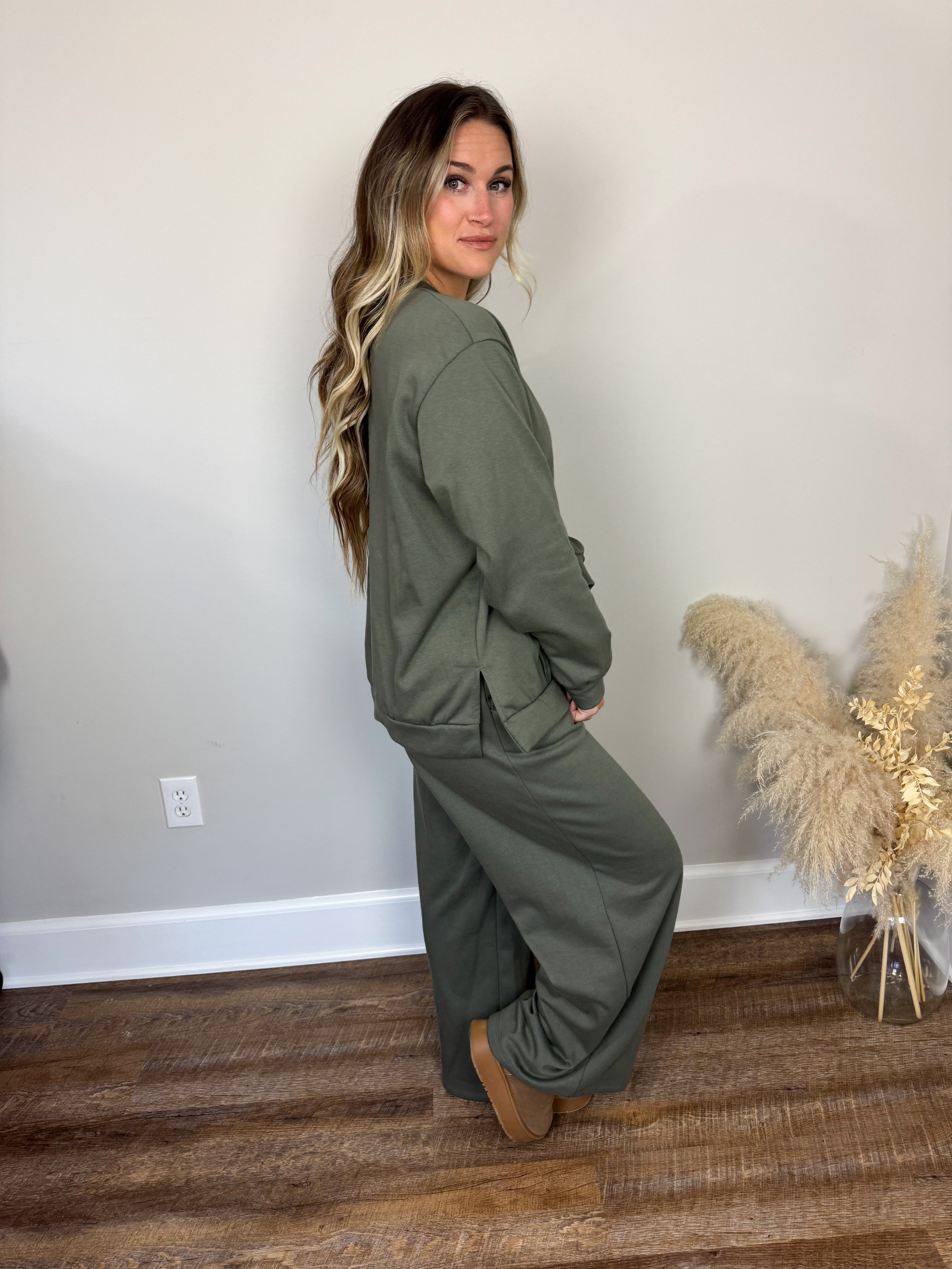 Devlin Wide Leg Pants | Olive