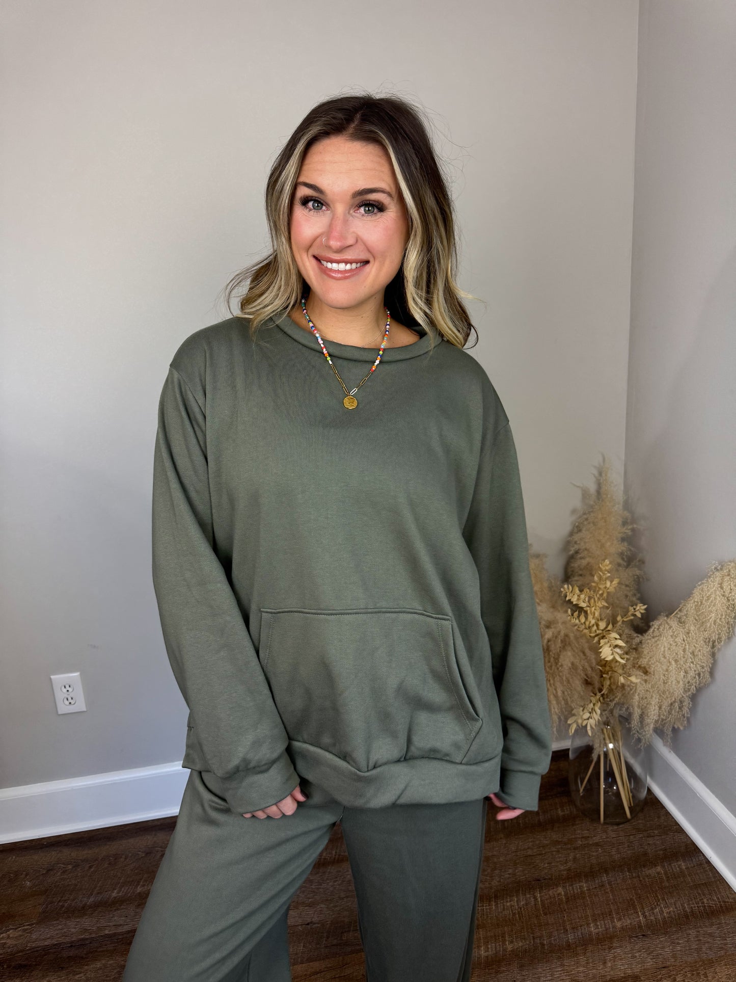 Devlin Crew Neck | Olive