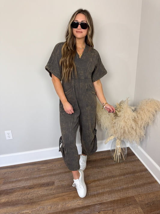 Estate V-Neck Jumpsuit | Ash Black