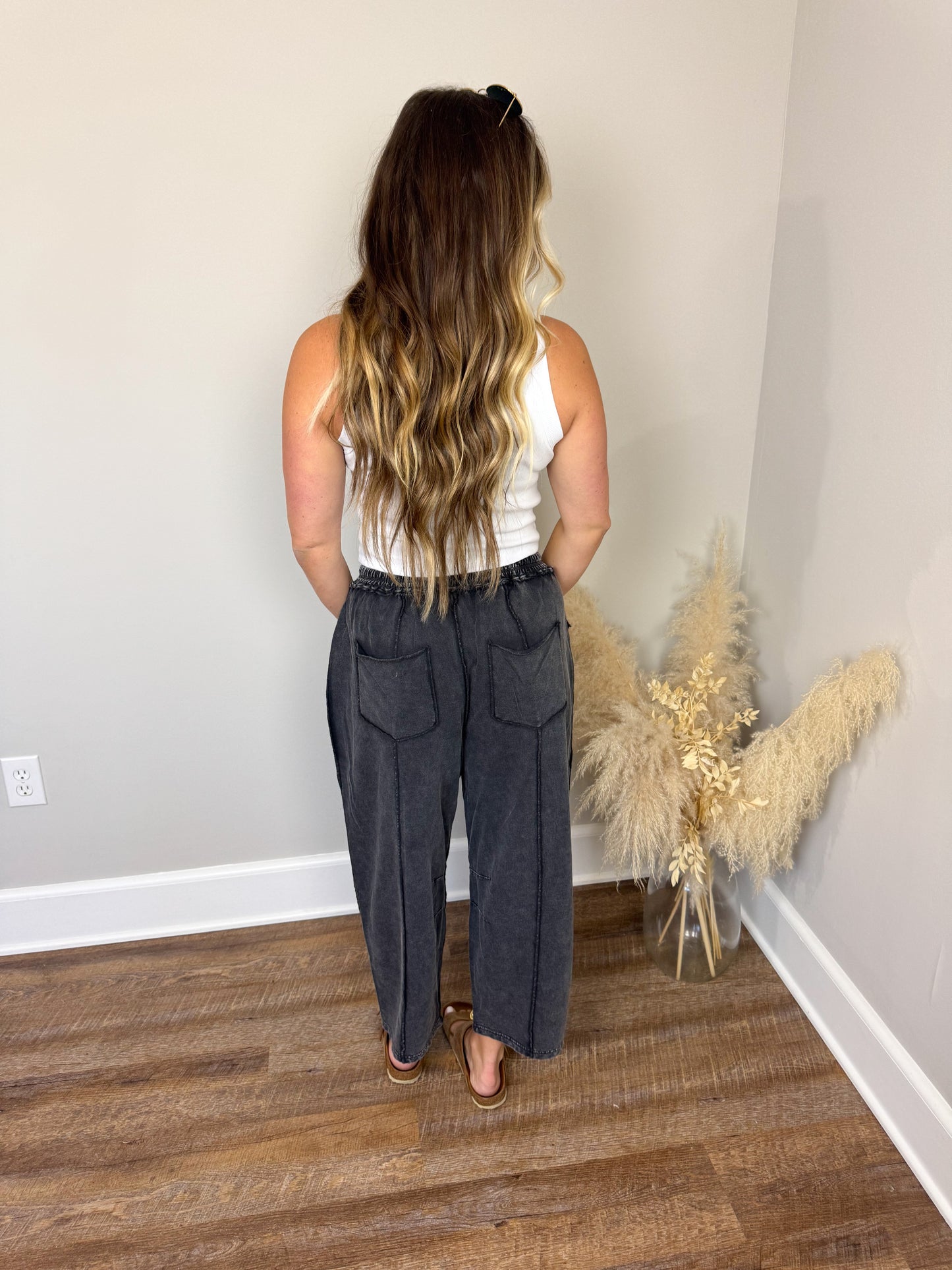 Twenty Five Barrel Pants | Black