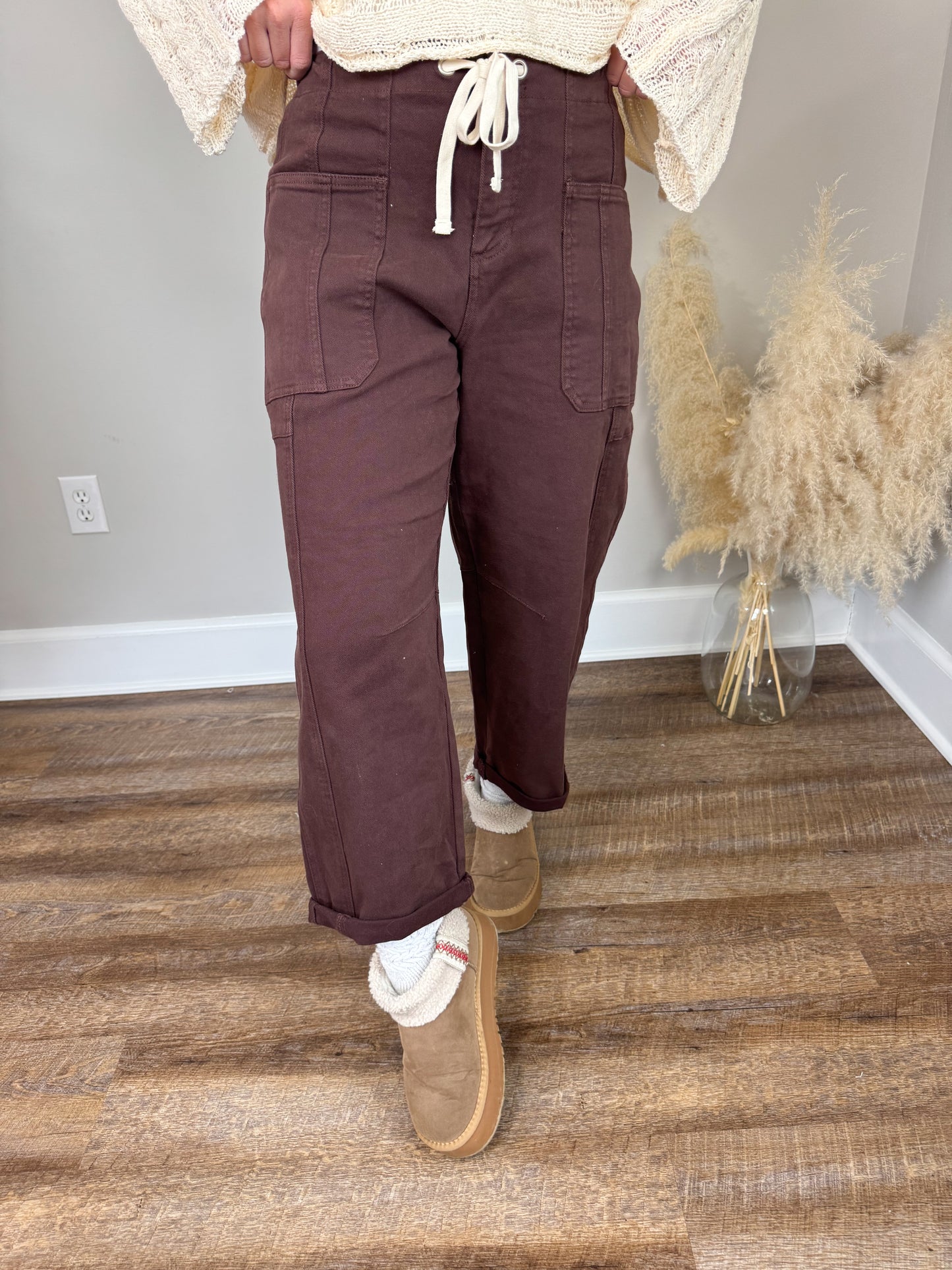 Risen Cargo Barrel Pants | Chocolate