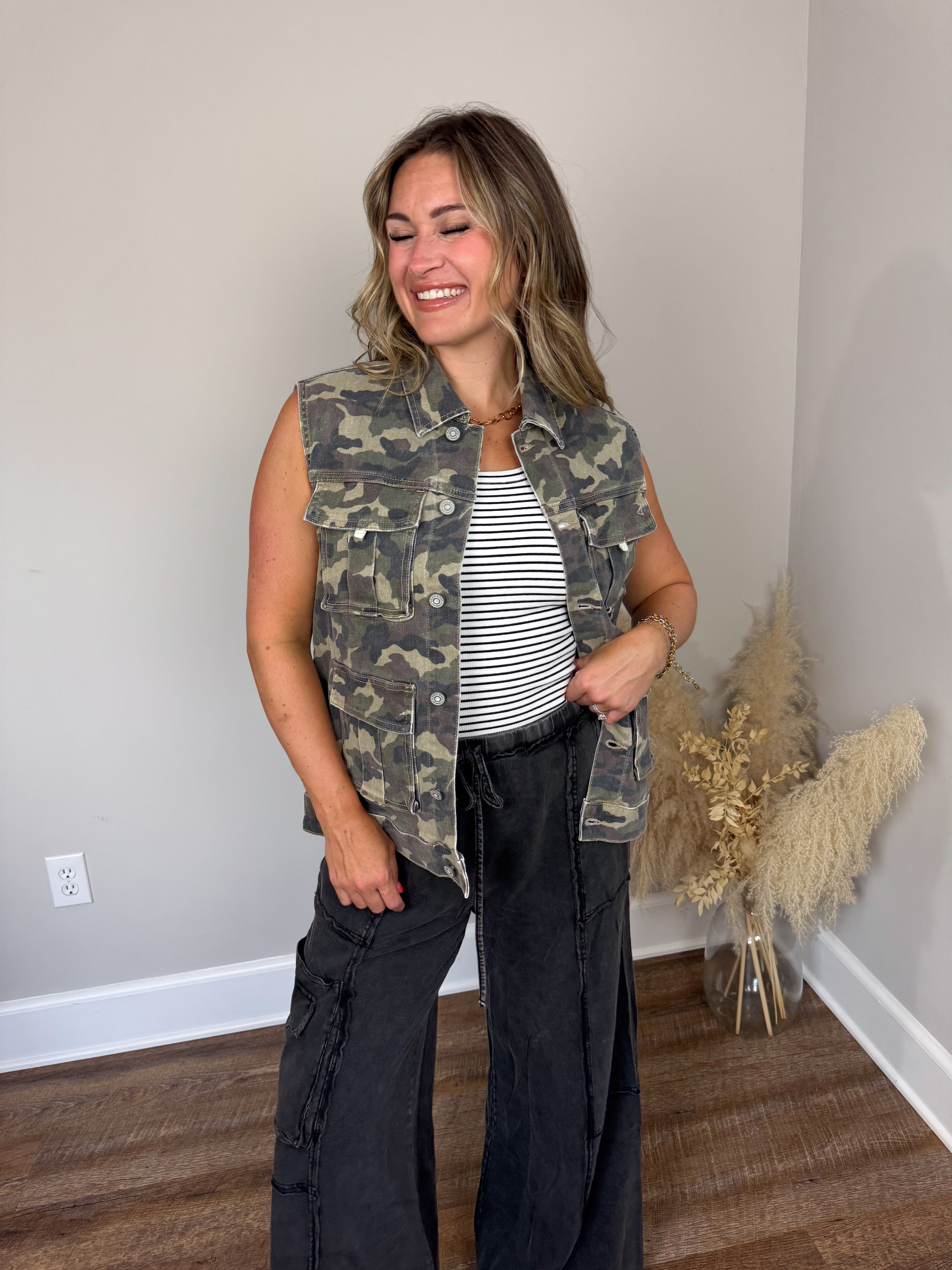 Duff Camo Vest