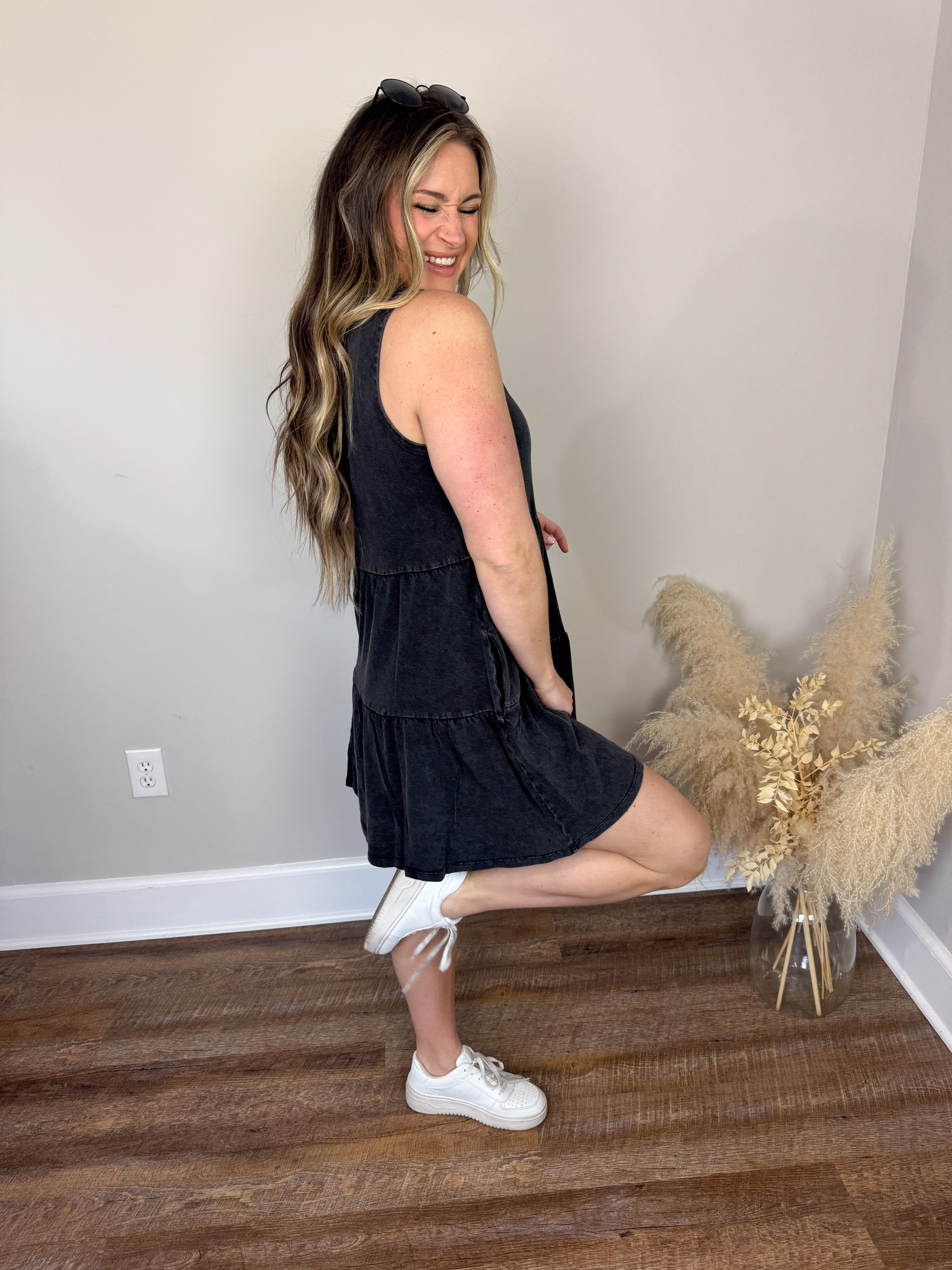 Honey Glow Dress | Black