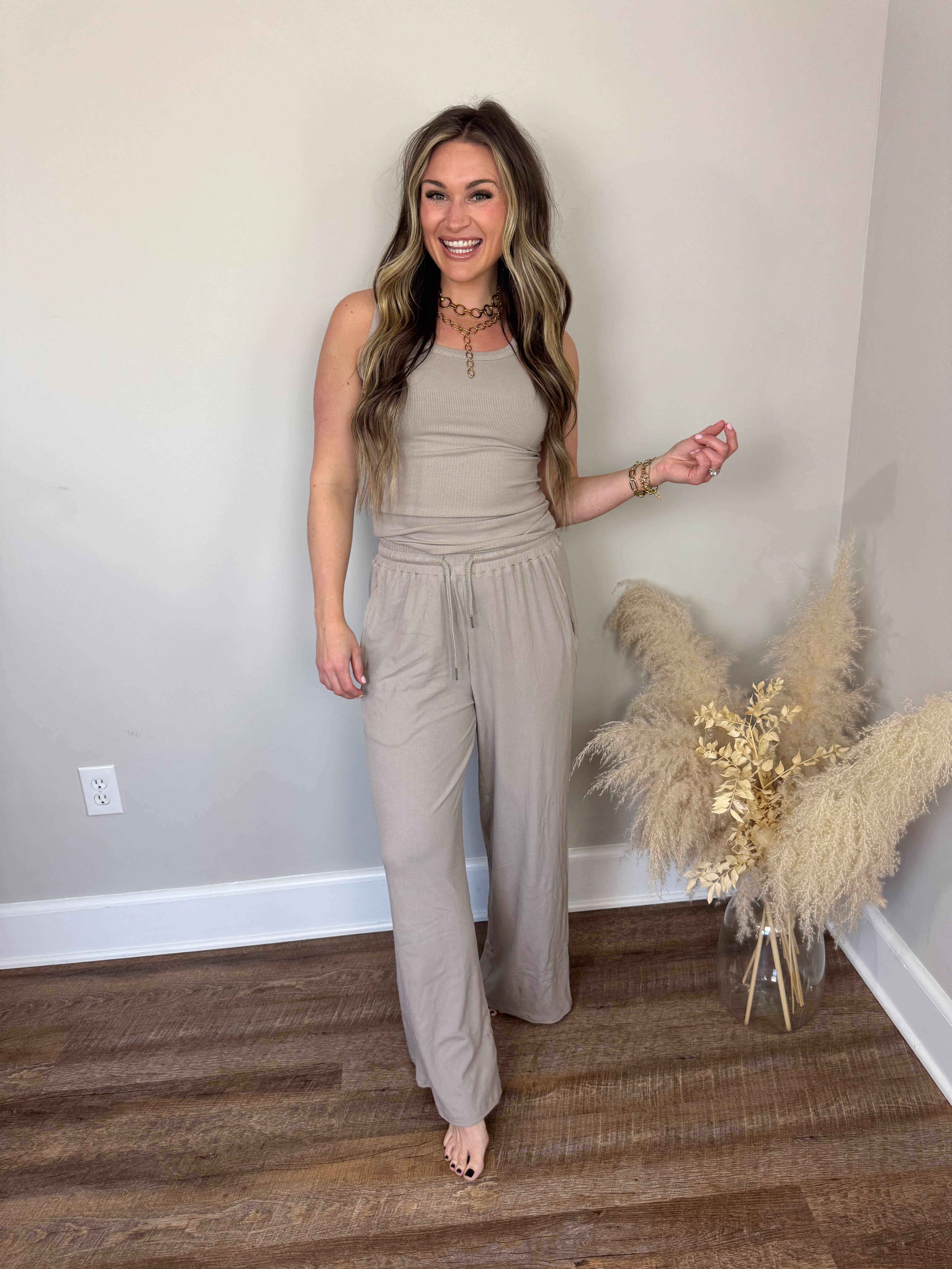 Clark Scoop Tank Top | Mocha
