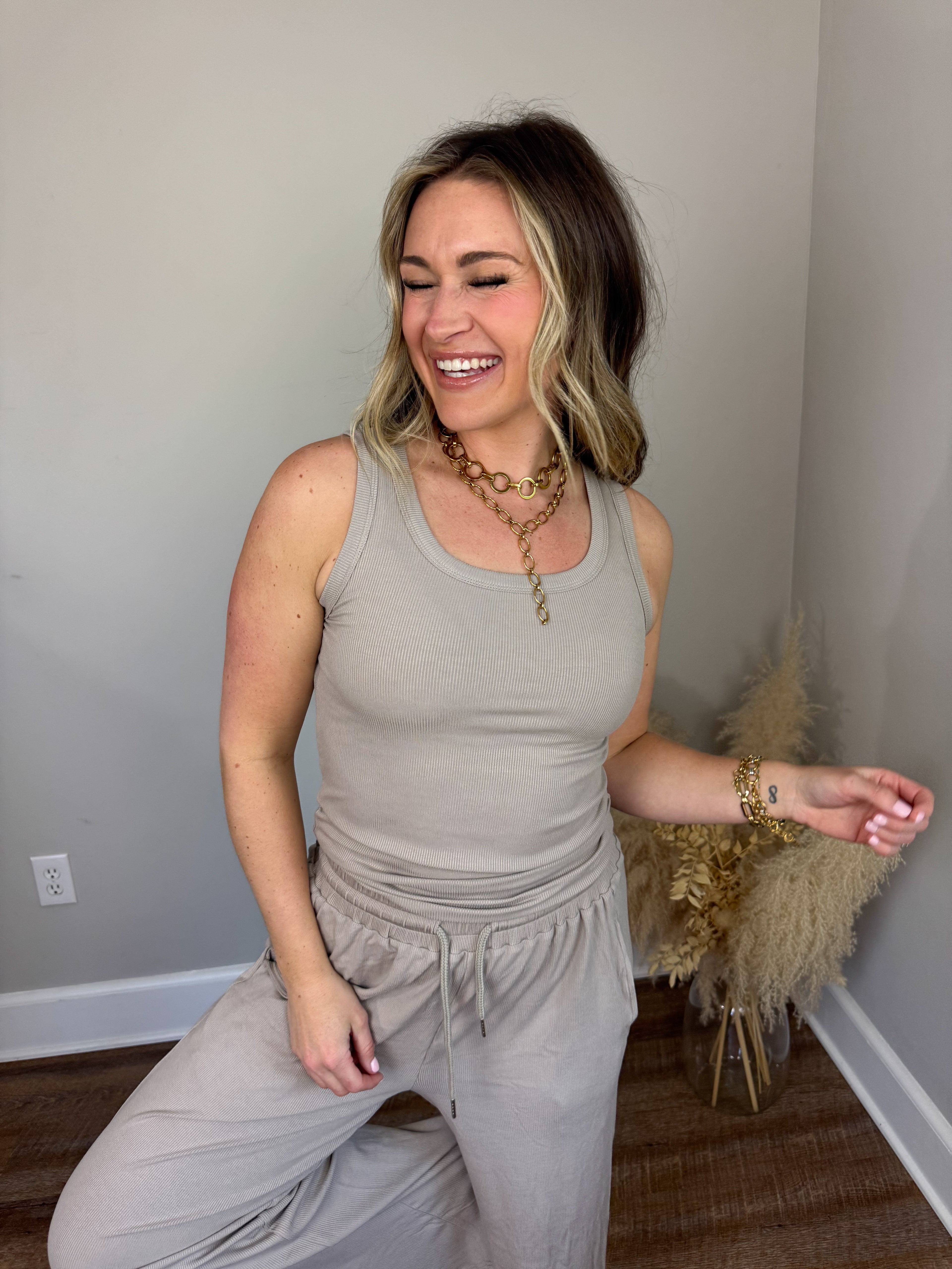 Clark Scoop Tank Top | Mocha