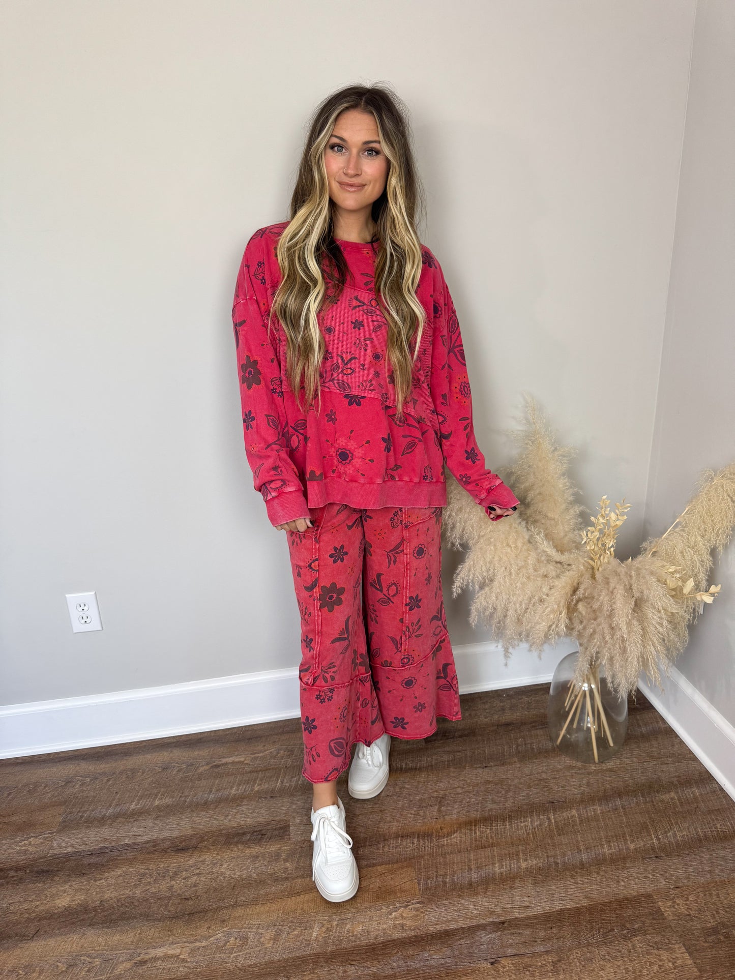 Evermore Printed Pullover | Red