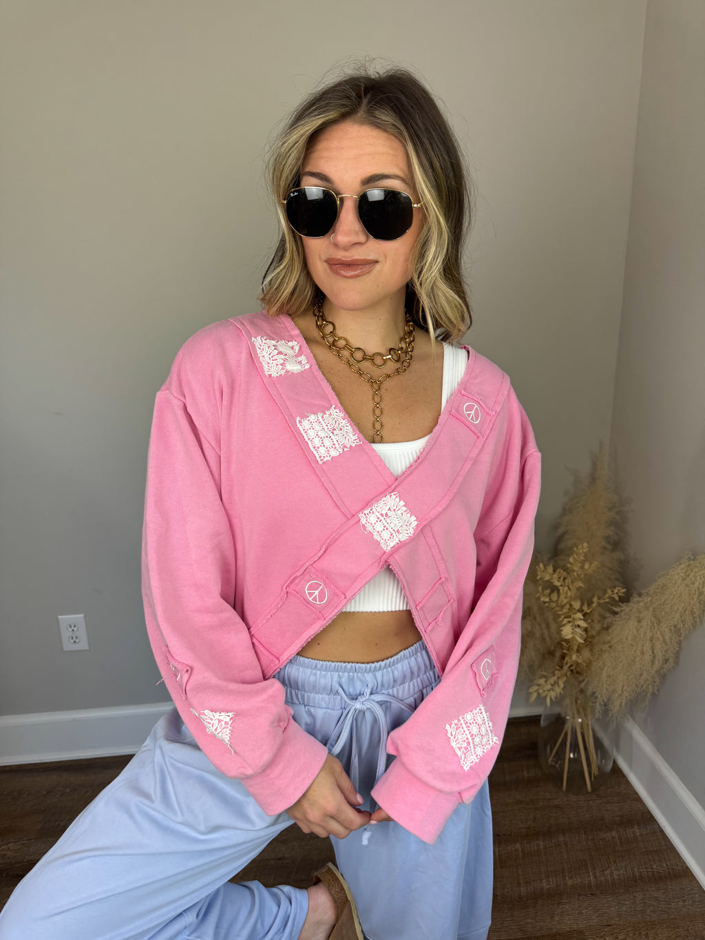 It Girl Pullover | Pink