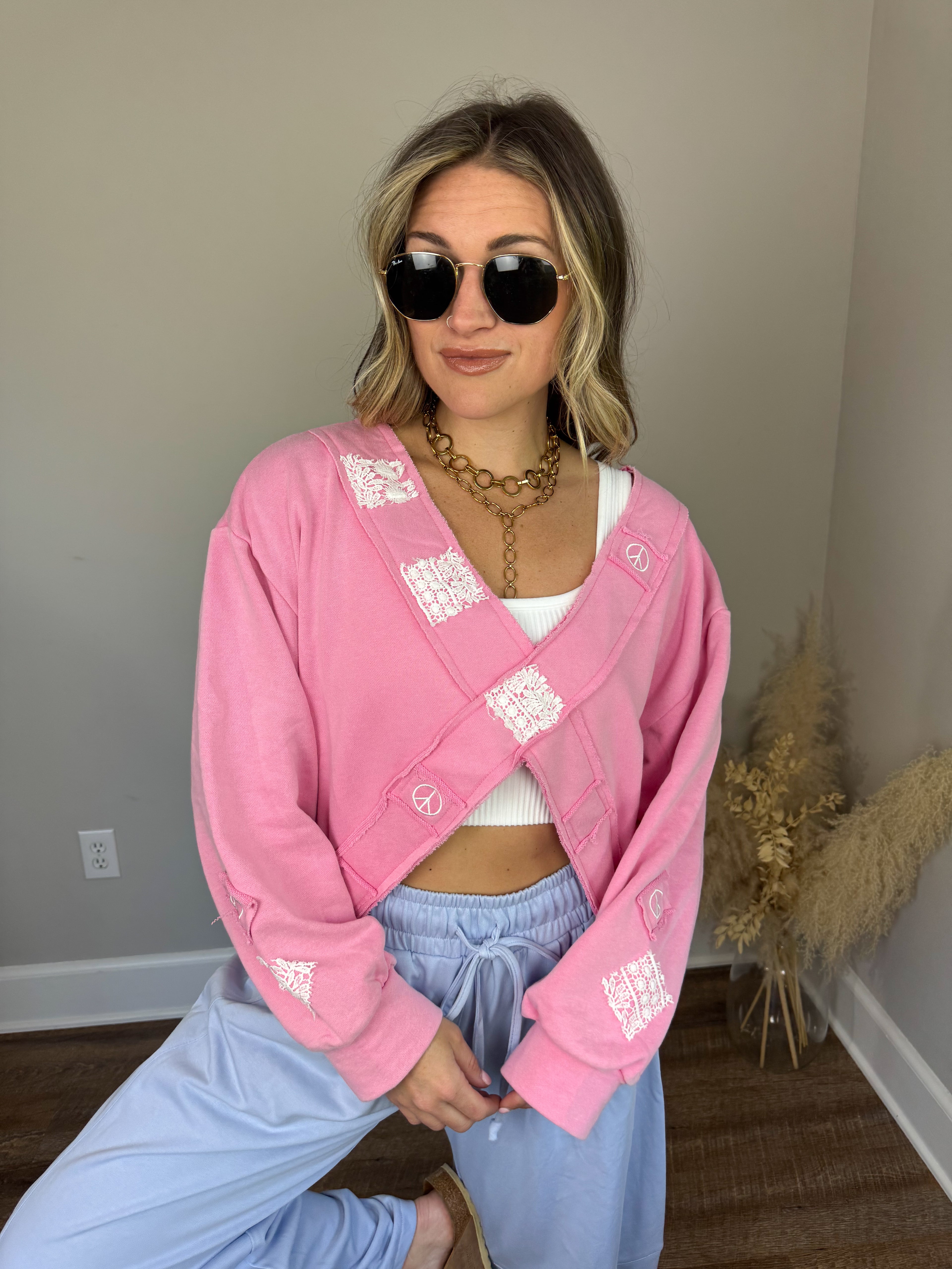 It Girl Pullover | Pink