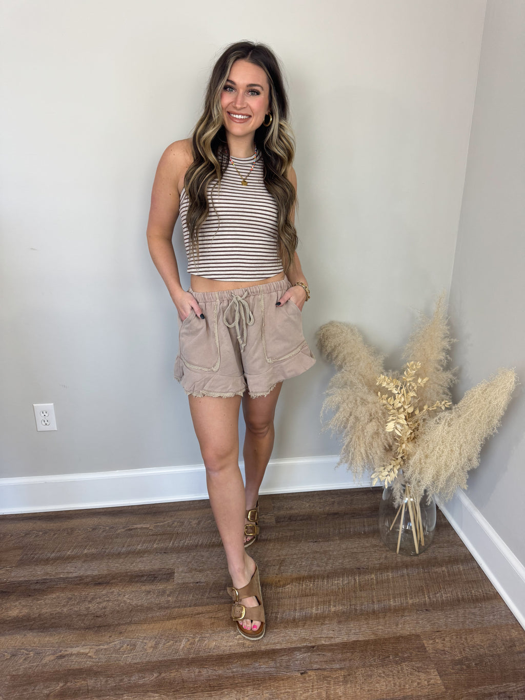 Auburn Ruffled Shorts | Mocha
