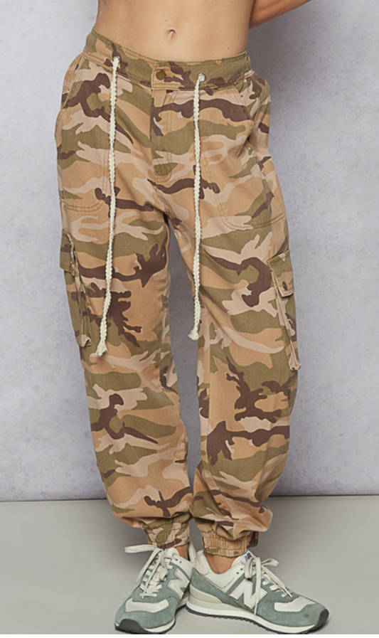 Philadelphia Camo Joggers | Beige