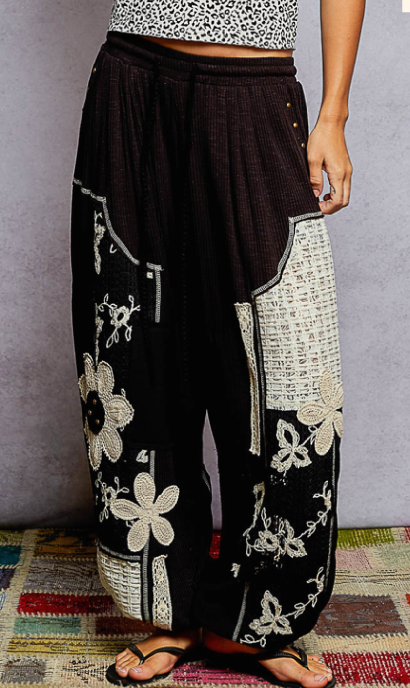 Wild Terrain Joggers | Black