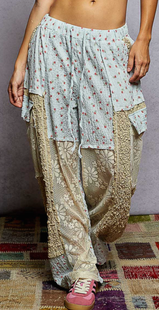 Kyla Floral Pants | Blue