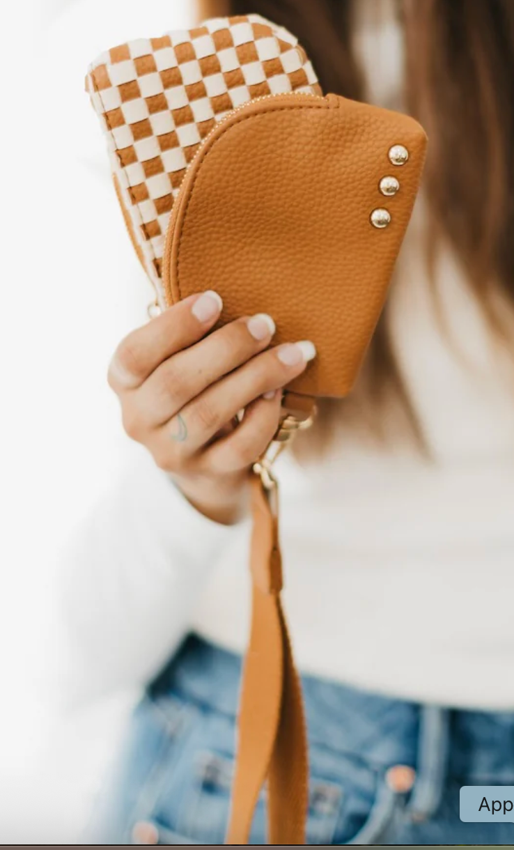Wanderlust Dual Wristlet | Brown Checkered
