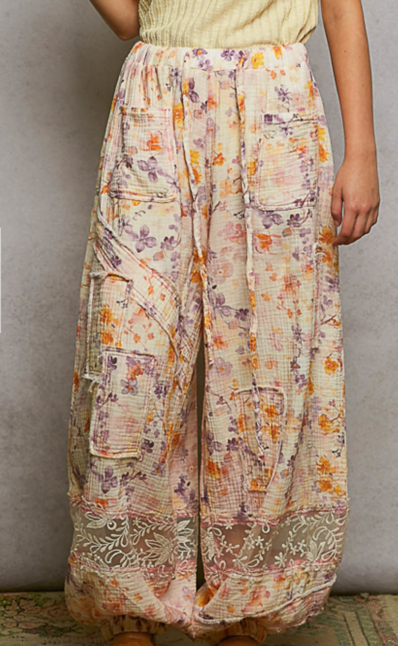 Harvest Trail Floral Pants | Floral