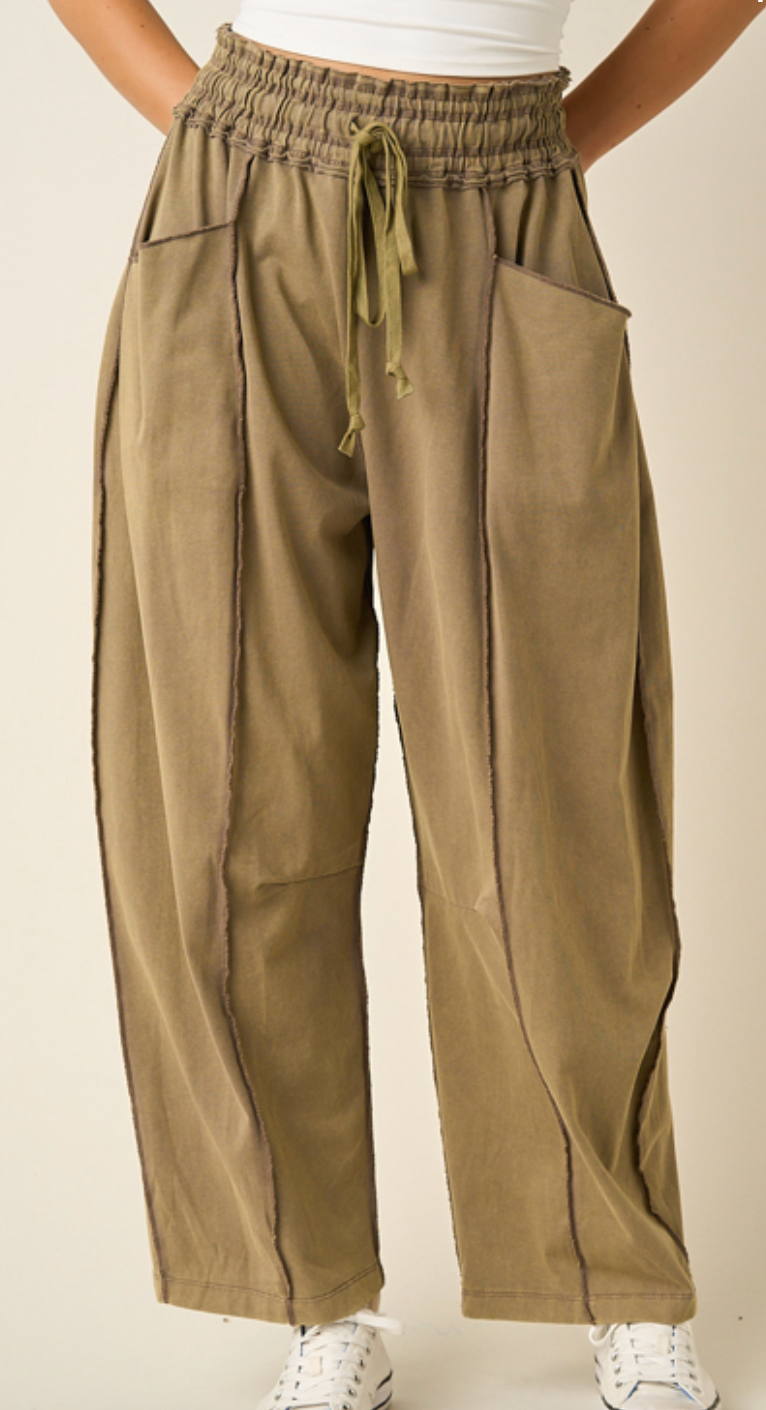 Chasing Sunshine Pants | Olive