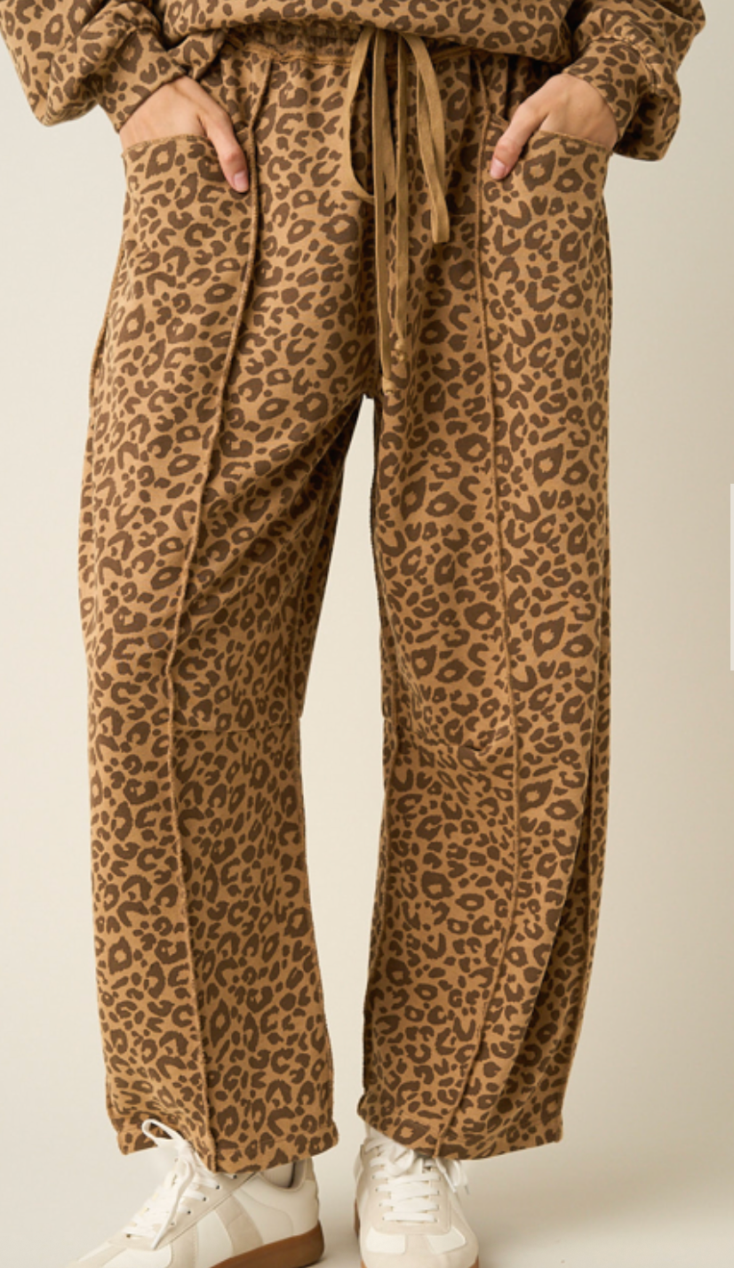 Chasing Sunshine Pants | Camel Leopard