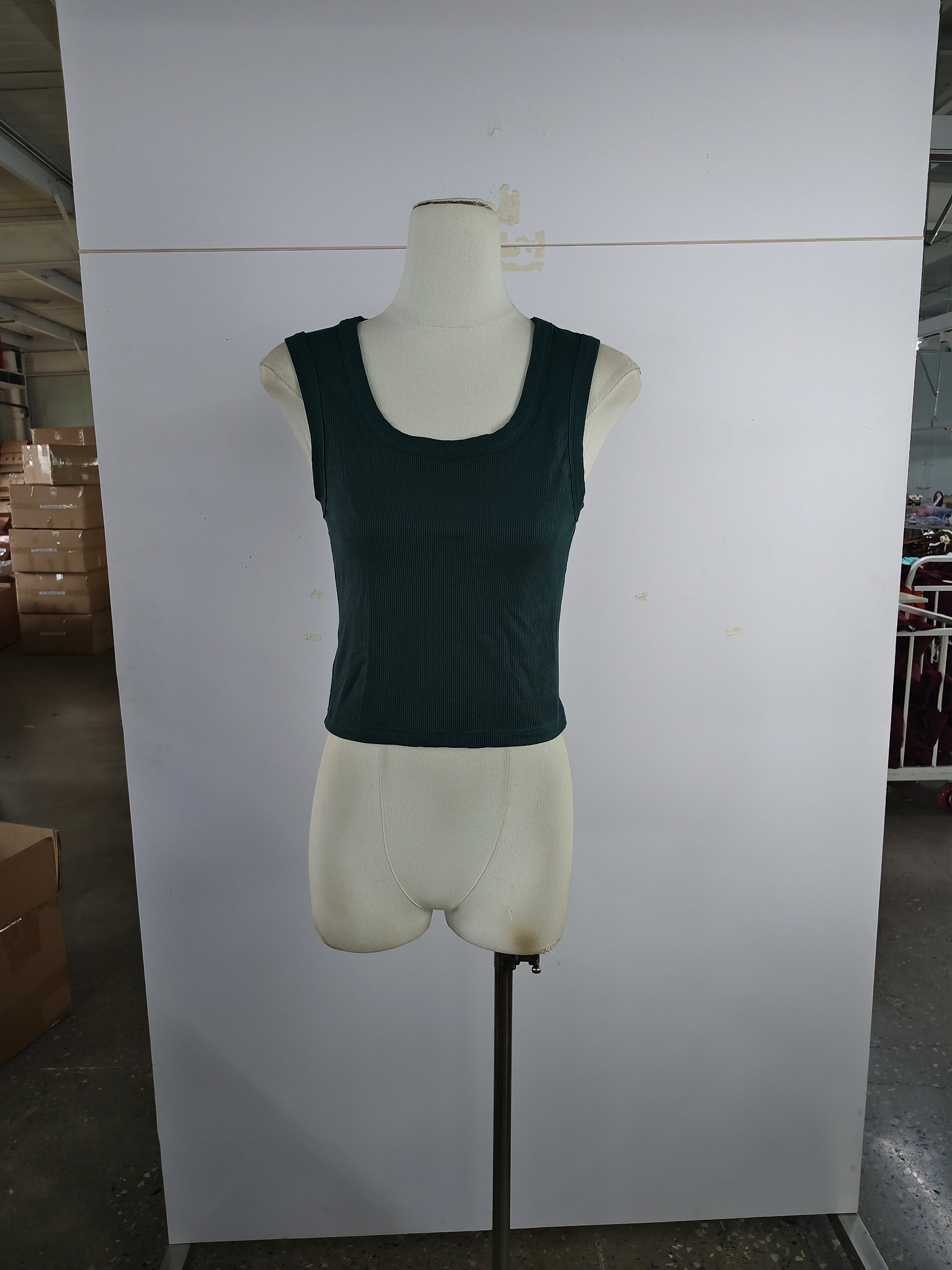 Clark Crop Tank Top | Dark Green