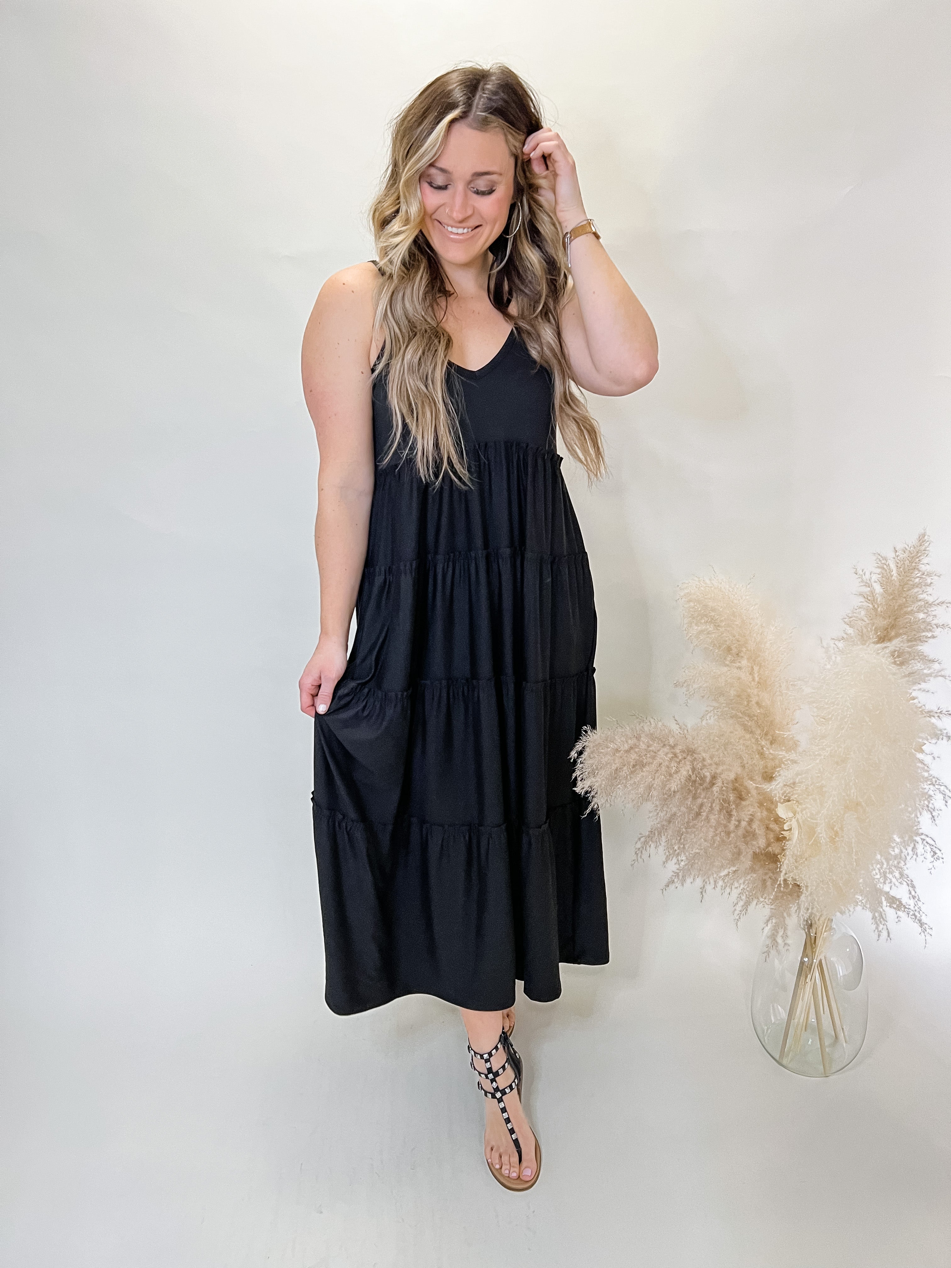 Good Knowledge Maxi Dress | Black